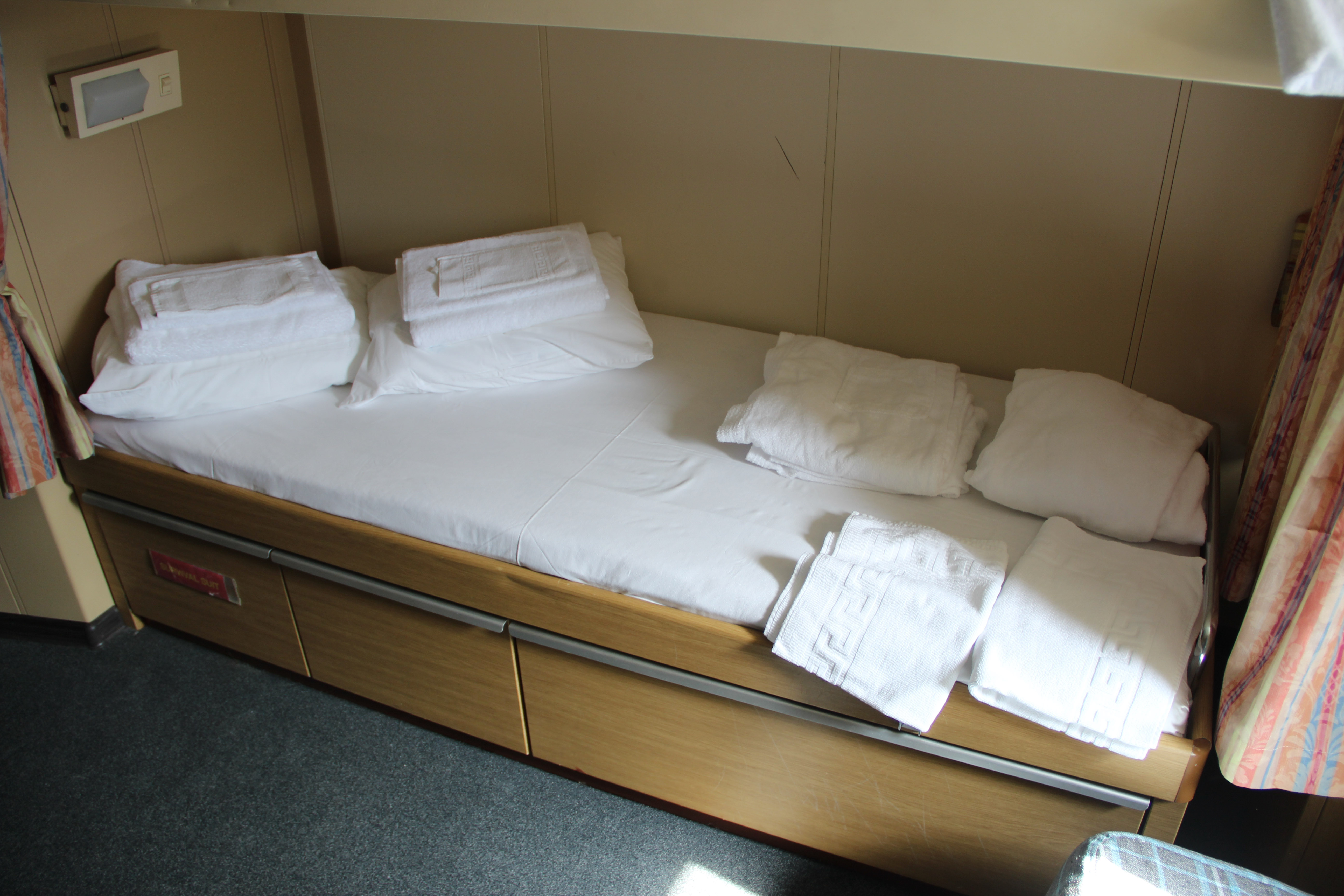 Quark Expeditions Kapitan Khlebnikov Triple Cabin 8.jpg